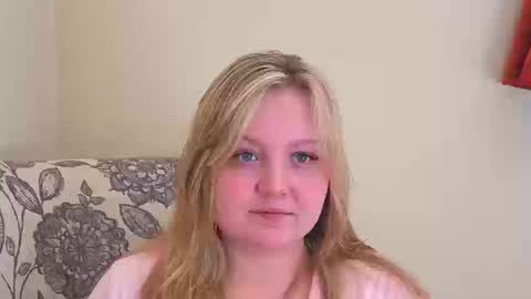 Snapshot of phatassblond chatting on 03-24-26, 08:03 PhatAssBlond online show from 03-24-26, 08:03