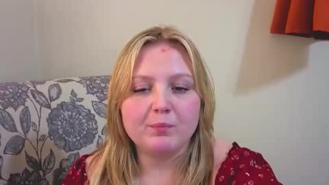 Snapshot of phatassblond chatting on 03-27-26, 03:34 PhatAssBlond online show from 03-27-26, 03:34