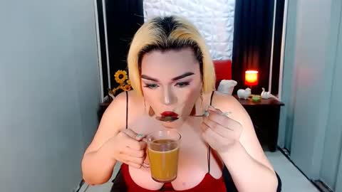 Snapshot of phenominalduodiva chatting on 02-18-26, 06:59 cervena online show from 02-18-26, 06:59