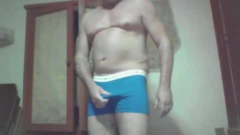 Phil online show from 01-04-25, 03:17