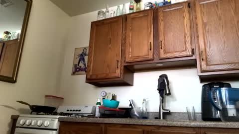 Phil online show from 01-25-25, 04:57