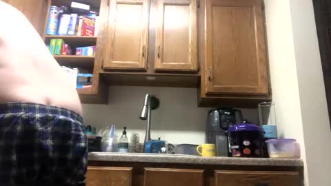 Phil online show from 10-18-25, 02:58