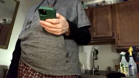 Phil online show from 11-18-25, 04:17