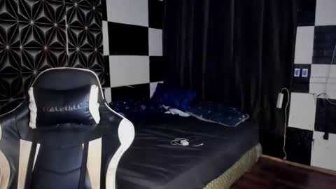 AJ online show from 11-19-25, 10:26