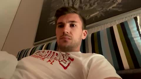 Snapshot of philip0512 chatting on 05-11-26, 10:18 philip0512 online show from 05-11-26, 10:18
