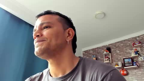 Snapshot of philipe_inzagui chatting on 02-10-25, 05:52 Philipe online show from 02-10-25, 05:52