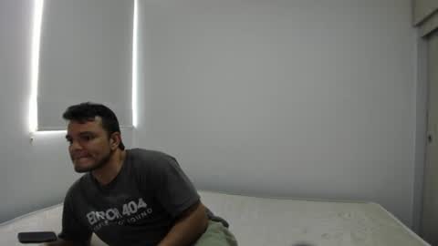 Snapshot of philipe_inzagui chatting on 09-28-25, 07:41 Philipe online show from 09-28-25, 07:41