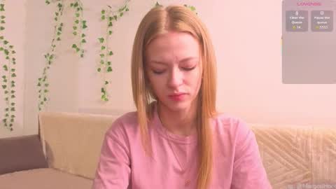 Snapshot of philippagales chatting on 09-26-25, 07:12 Margot call me Margot Robbie online show from 09-26-25, 07:12