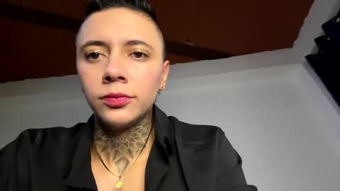 Snapshot of phillip_brownn chatting on 09-18-25, 11:45 PHILLIP online show from 09-18-25, 11:45