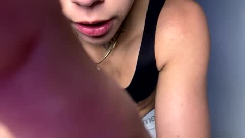 Snapshot of phillip_brownn chatting on 10-13-25, 03:01 PHILLIP online show from 10-13-25, 03:01