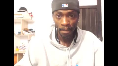 Snapshot of phillipp_hott chatting on 01-04-25, 02:04 2 pac shakur online show from 01-04-25, 02:04