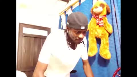 Snapshot of phillipp_hott chatting on 01-05-25, 04:14 2 pac shakur online show from 01-05-25, 04:14