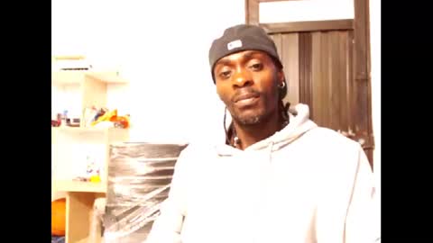 Snapshot of phillipp_hott chatting on 02-01-25, 04:56 2 pac shakur online show from 02-01-25, 04:56