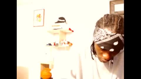 Snapshot of phillipp_hott chatting on 02-23-25, 02:18 2 pac shakur online show from 02-23-25, 02:18