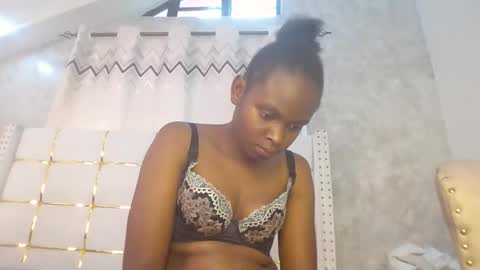 phoebe online show from 02-07-26, 07:34