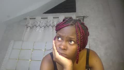 phoebe online show from 03-15-26, 06:58