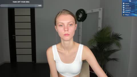 Phoebe online show from 12-06-24, 03:33