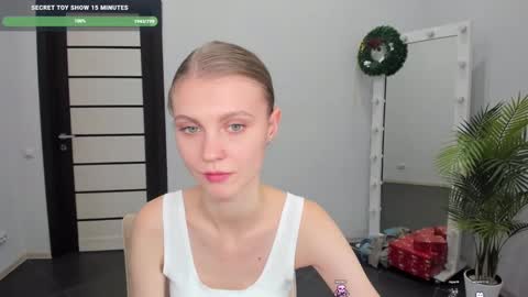 Phoebe online show from 01-08-25, 10:26
