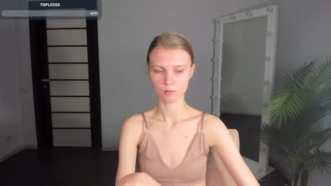 Phoebe online show from 01-19-25, 12:28