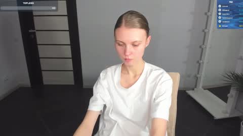 Phoebe online show from 02-13-25, 12:21