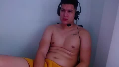 Snapshot of phoenixgnz08 chatting on 01-28-25, 11:38 AdnierGnz online show from 01-28-25, 11:38