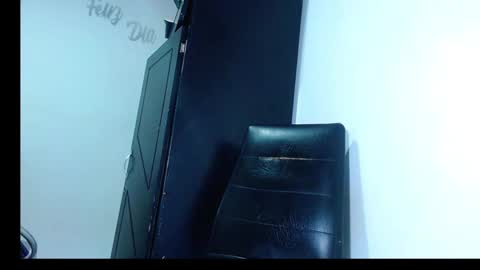 Snapshot of phoenixgnz08 chatting on 03-03-25, 02:26 AdnierGnz online show from 03-03-25, 02:26