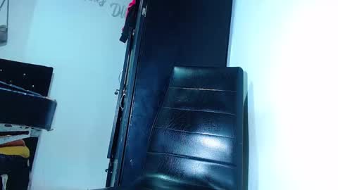 Snapshot of phoenixgnz08 chatting on 03-06-25, 02:29 AdnierGnz online show from 03-06-25, 02:29