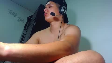 Snapshot of phoenixgnz08 chatting on 03-09-25, 07:26 AdnierGnz online show from 03-09-25, 07:26