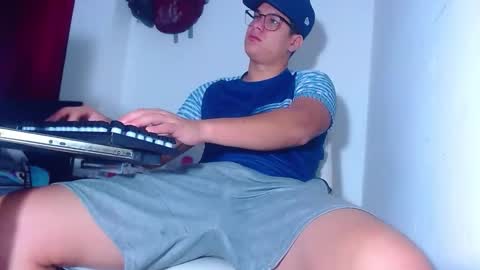 AdnierGnz online show from 11-10-25, 12:26