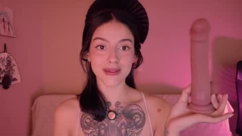 phoenixx_x online show from 06-10-26, 12:15