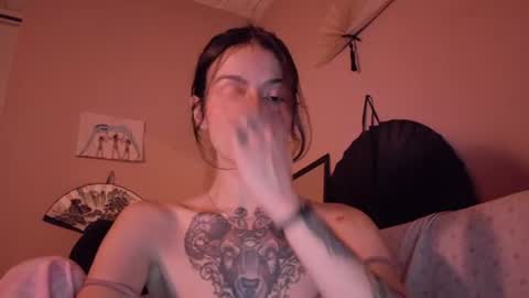 phoenixx_x online show from 06-17-26, 03:42