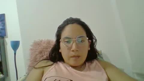 Snapshot of phoop_lilaa chatting on 02-06-26, 08:56 phoop_lilaa online show from 02-06-26, 08:56