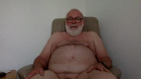 Snapshot of phozzagain chatting on 06-18-26, 08:24 phozzagain online show from 06-18-26, 08:24