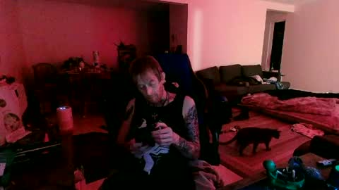 Snapshot of phrostdd chatting on 07-05-26, 04:07 FrankenDaddy online show from 07-05-26, 04:07