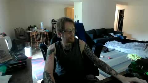 Snapshot of phrostdd chatting on 07-05-26, 12:34 FrankenDaddy online show from 07-05-26, 12:34