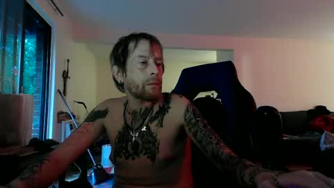 Snapshot of phrostdd chatting on 07-10-26, 12:26 FrankenDaddy online show from 07-10-26, 12:26