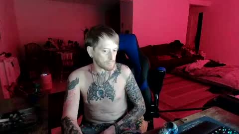 Snapshot of phrostdd chatting on 07-15-26, 03:23 FrankenDaddy online show from 07-15-26, 03:23