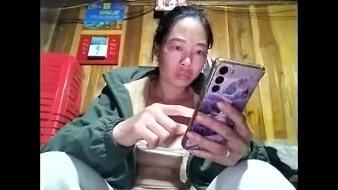 Snapshot of phuong_vietnam chatting on 04-26-26, 12:14 phuong_vietnam online show from 04-26-26, 12:14