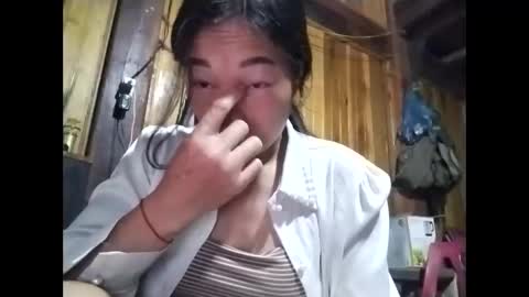 Snapshot of phuong_vietnam chatting on 05-18-26, 01:02 phuong_vietnam online show from 05-18-26, 01:02