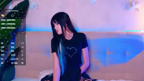 Snapshot of phyllissanchez chatting on 10-26-25, 10:04 phyllissanchez online show from 10-26-25, 10:04