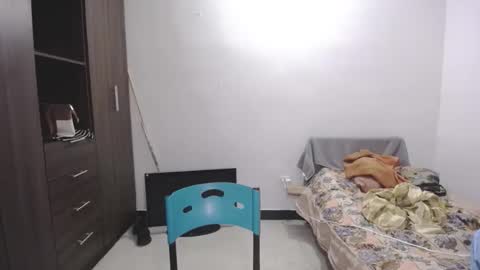 Snapshot of pia_alonzo30 chatting on 03-04-26, 12:16 izzy online show from 03-04-26, 12:16