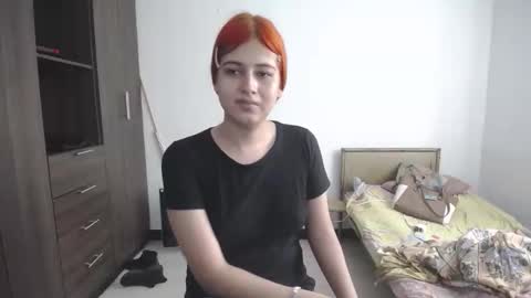 Snapshot of pia_alonzo30 chatting on 03-12-26, 07:20 izzy online show from 03-12-26, 07:20