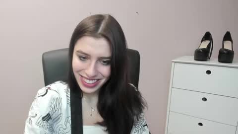 Snapshot of pia_desire chatting on 11-29-25, 07:44 P I A online show from 11-29-25, 07:44