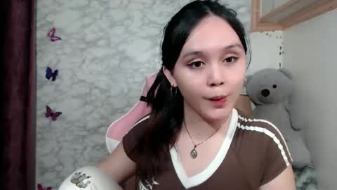 Ms Pia online show from 05-27-26, 06:10