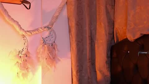  PIA FISHER  online show from 02-07-26, 02:15