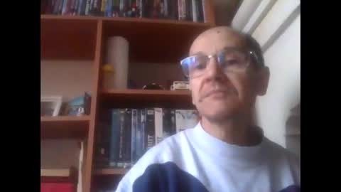 Snapshot of pichoun71 chatting on 02-15-25, 08:00 pichoun71 online show from 02-15-25, 08:00