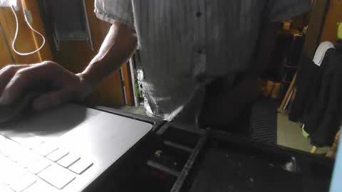 Snapshot of pickles9652 chatting on 01-10-26, 10:39 pickles9652 online show from 01-10-26, 10:39