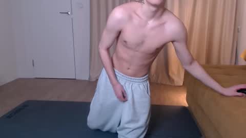 Snapshot of pickmerider chatting on 02-25-26, 10:52 pickmerider online show from 02-25-26, 10:52