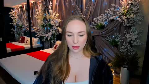 Snapshot of pieceofinspiration chatting on 12-18-24, 10:08 Emelie online show from 12-18-24, 10:08