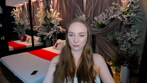 Snapshot of pieceofinspiration chatting on 12-18-24, 01:12 Emelie online show from 12-18-24, 01:12